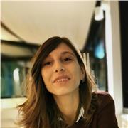 29enne laureata offre lezioni di inglese e disegno